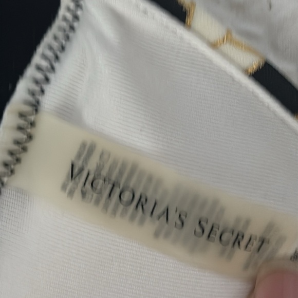 VICTORIA'S SECRET Push-up Halter Bikini Top - Picture 6 of 7